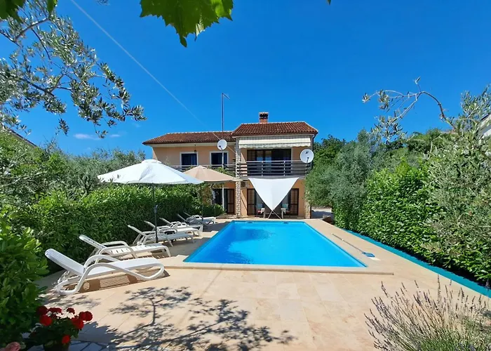 Lejlighed Big Pool Apartment Pula Pula