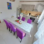 Apartman Big Pool Apartment Pula *