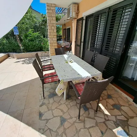 Apartment Big Pool In